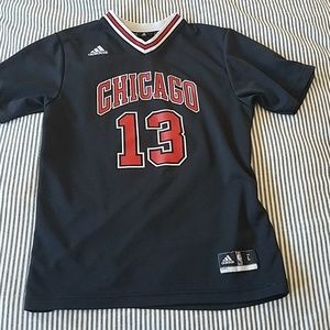 Adias youth large Chicago Bulls jersey